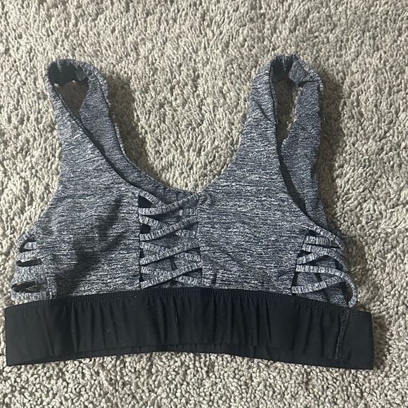 Pink bra - Picture 2 of 2